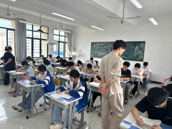 沉着应试不惧挑战，水平测试再攀高峰